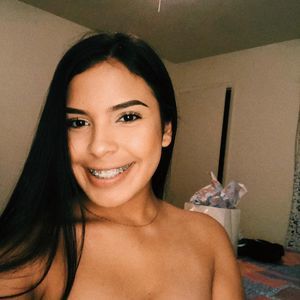 Meet your Posher, Rocio